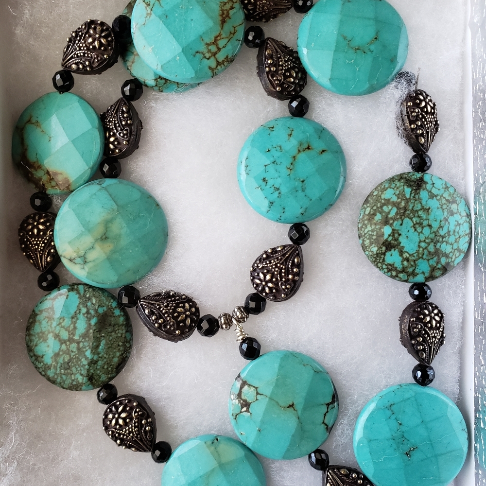 Turquoise and silver necklace